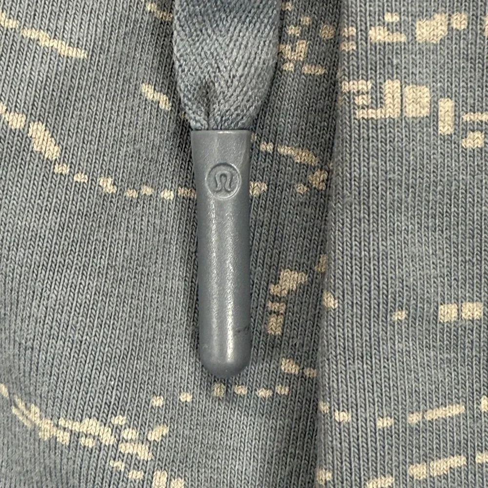 Lululemon M Athletic Shorts Drawstring Lightweight Casual‎ Activewear Gray